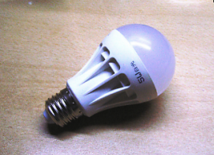 Светодиодная лампа 5Вт, цоколь Е27.