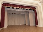 Одежда сцены для театров и актовых залов.